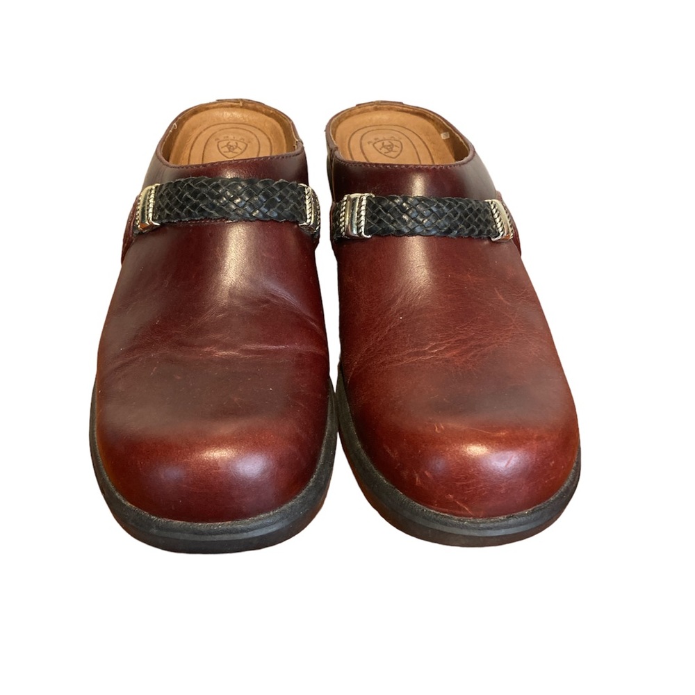 - - - - - Ariat Leather slip on clogs mules shoes size 8.5